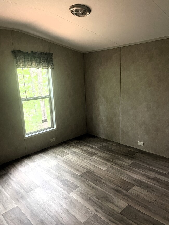 Photo - 211 Wauka Ridge Rd