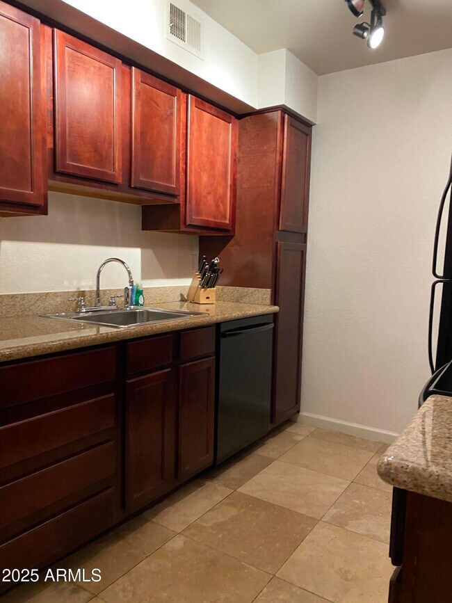 3500 Hayden Rd Unit 105