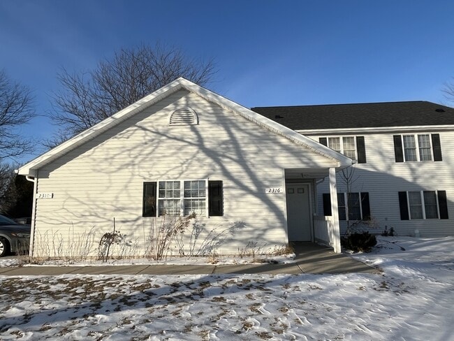 Photo - 2310 Valley Rd