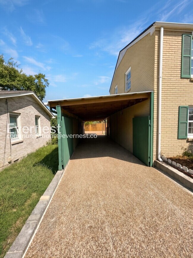 6106 Nashua Ave
