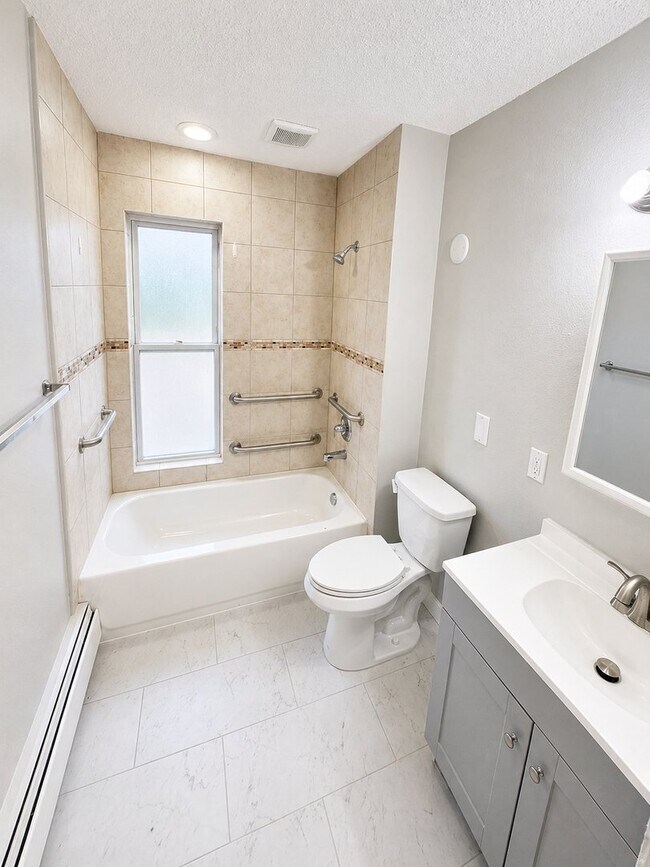 Photo - 3341 E Fountain Blvd Unit 113
