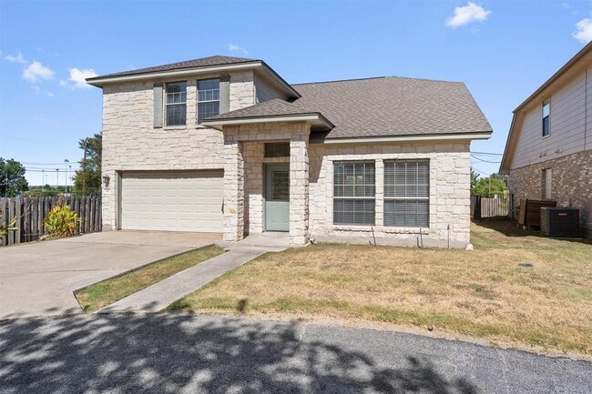Photo - 8800 Hazelhurst Dr