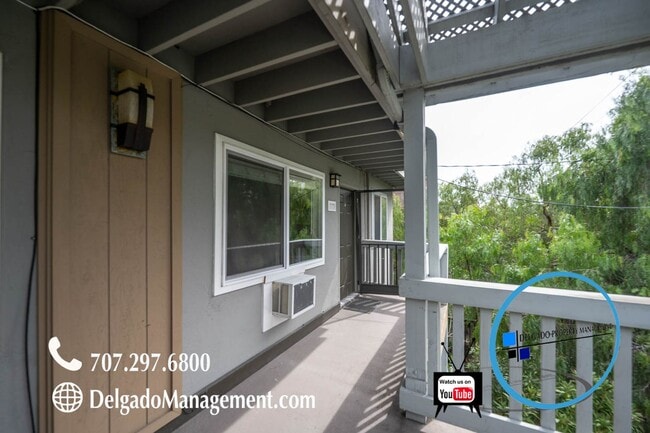 Photo - 373 W J St