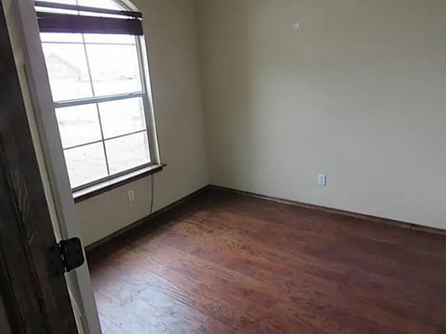 Photo - 937 SW 15th St