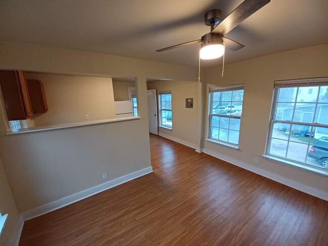 Photo - 905 W Lynwood Ave Unit 3