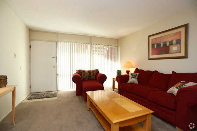 Cabana Club Apartments