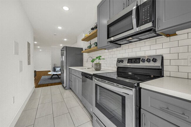 6620 Lawndale St Unit 2