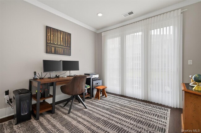 Photo - 348 Horseman Blvd