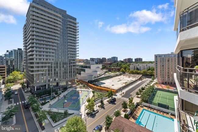Photo - 1530 Key Blvd Unit 1009