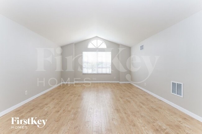 Photo - 1065 SW Haleyberry Ave