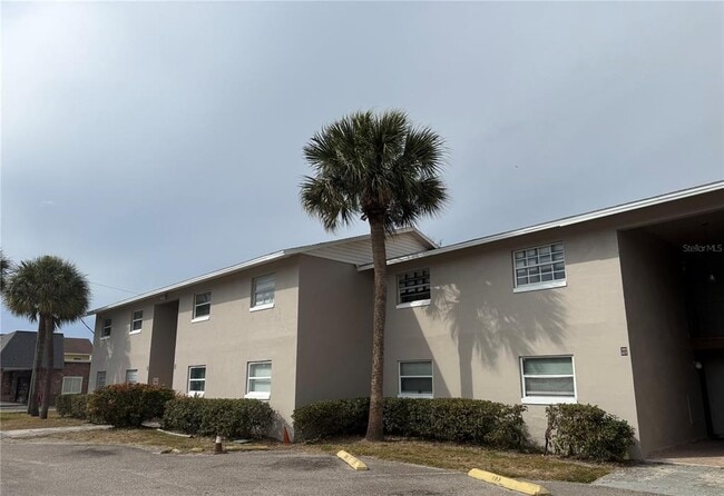 Building Photo - 5885 Dahlia Dr Unit 9