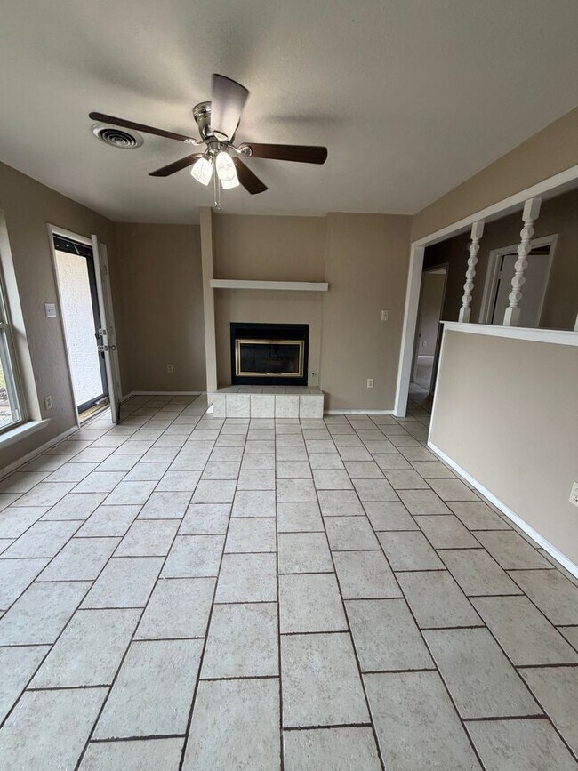 Photo - 829 Maple Shade Rd