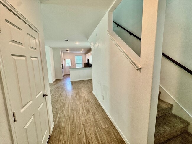 Photo - 10614 Cashew Run Ln