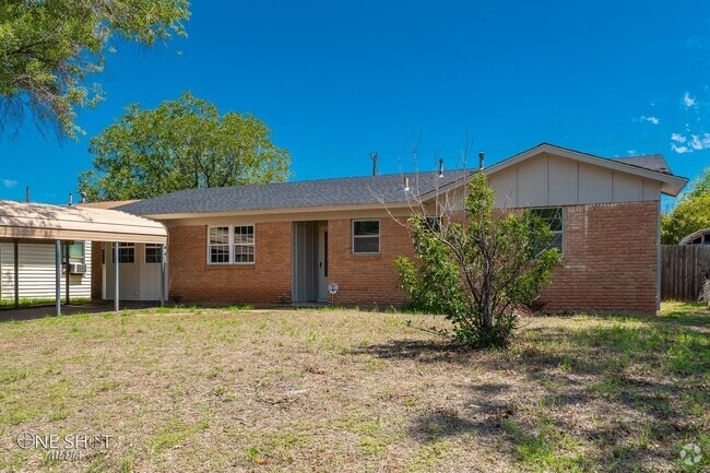 Building Photo - 2117 Yorktown Dr Rental