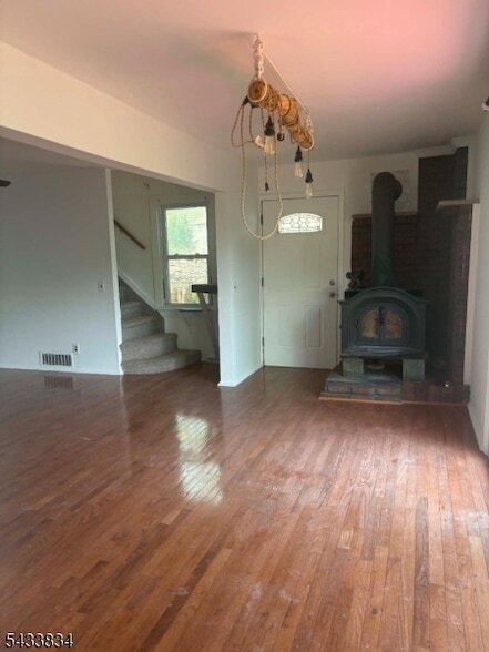 Photo - 77 Goldfinch Ln
