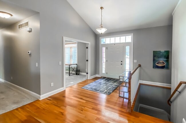 Photo - Warm and Luxurious 4 bedroom Executive Estate