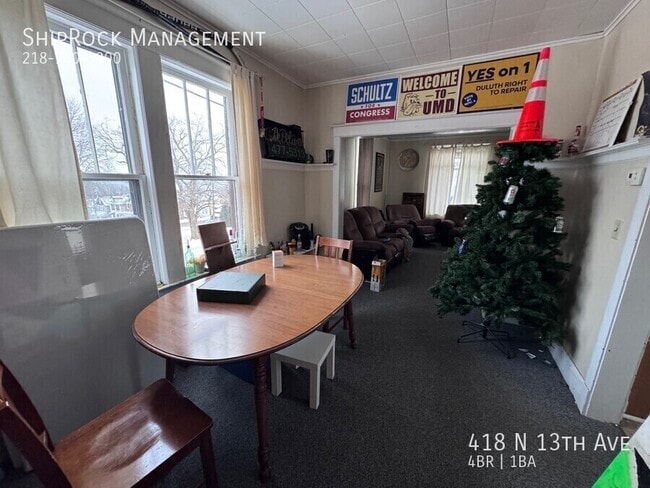 Photo - 418 N 13th Ave E