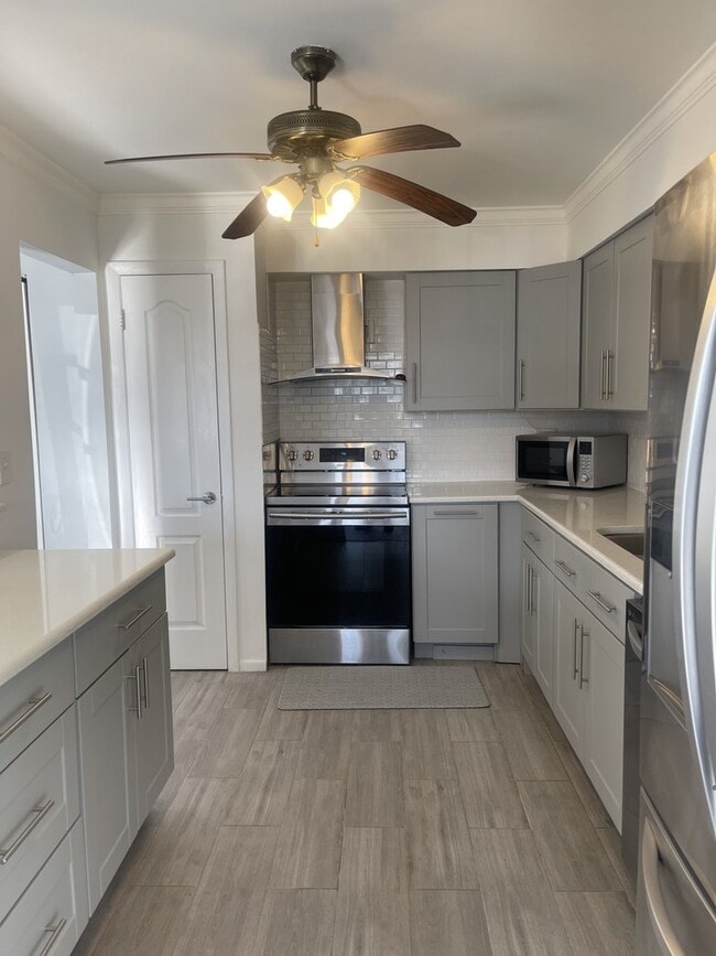 Photo - 9445 Kenton Ave Unidad 206