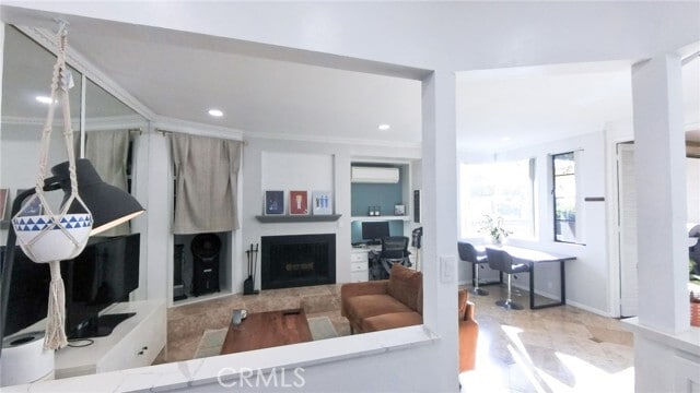 Photo - 2575 E 19th St Unidad 17