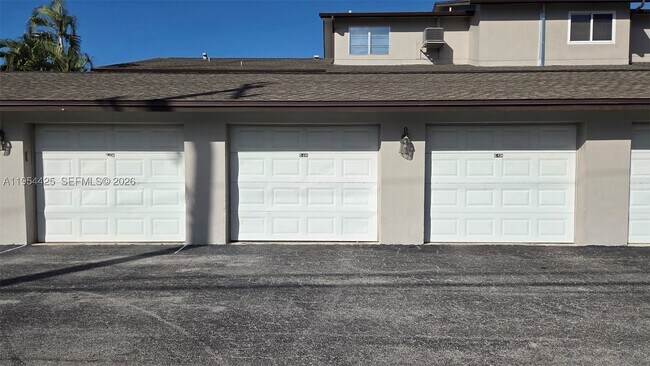 Photo - 180 Cypress E230 Unit E230