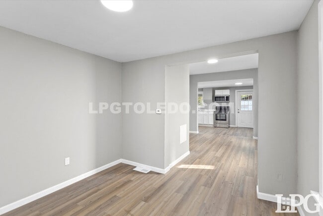 Photo - 1204 Navarre Ave