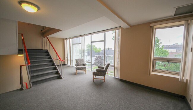 Photo - Centennial Towers & Braemore Plaza