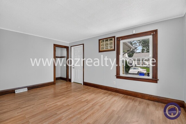 Photo - 1941 Marlow Rd