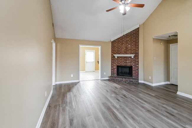 Photo - 2570 Appling Glen Dr