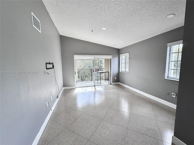 Photo - 2133 Renaissance Blvd Unidad 307