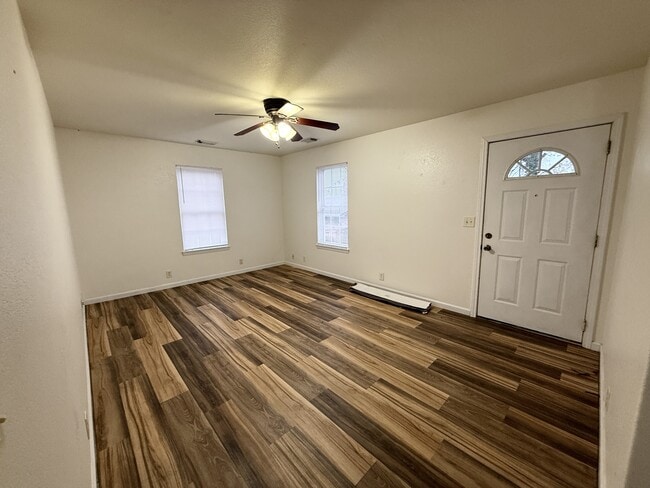 Photo - 3345 Malvern Rd