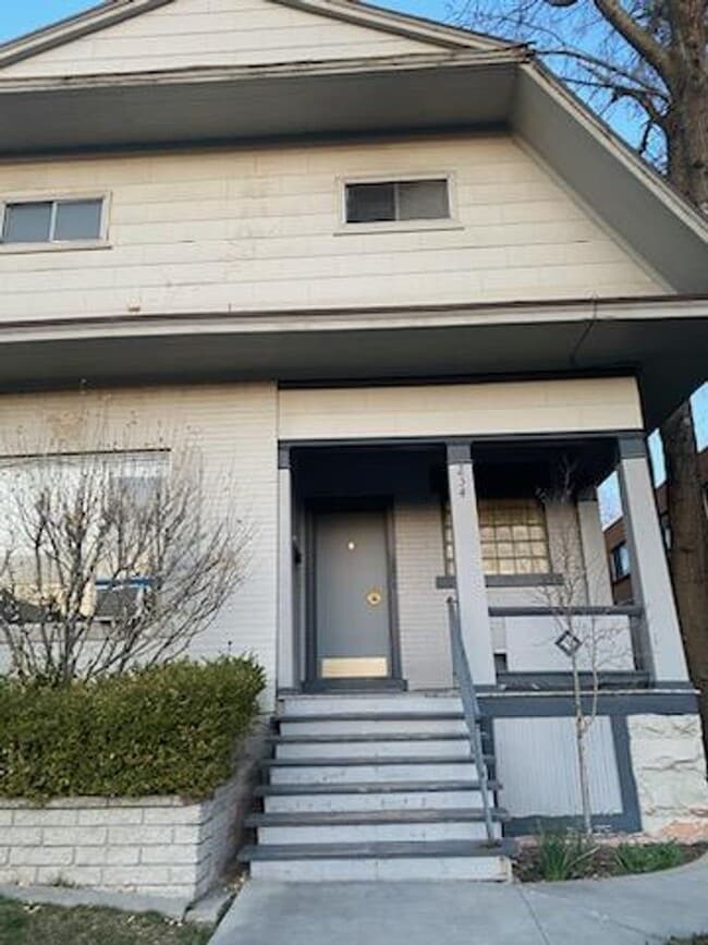 Building Photo - 234 F. Street East Unit #2