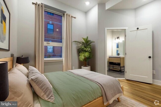 Building Photo - 910 N 17th St Unit 2 Rental