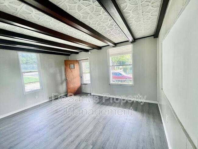 Photo - 519 Lyndal St Unit 1/2