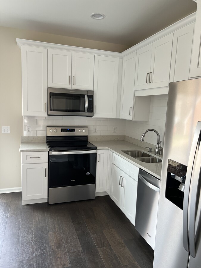 Photo - 1011 E 10th St