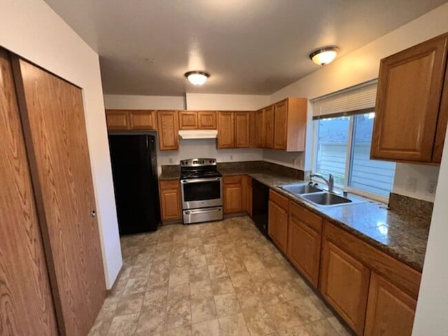 Photo - 8948 Gravelly Lake Dr SW Unit A