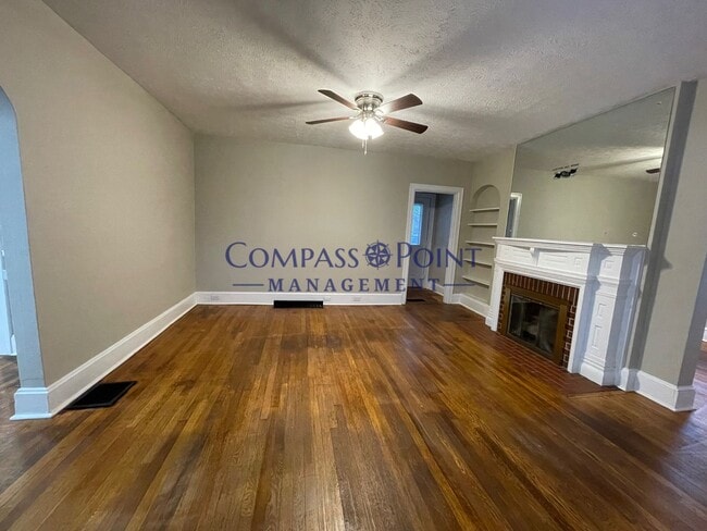 Photo - Welcome To Your New Home! FIRST MONTH'S RENT FREE!!