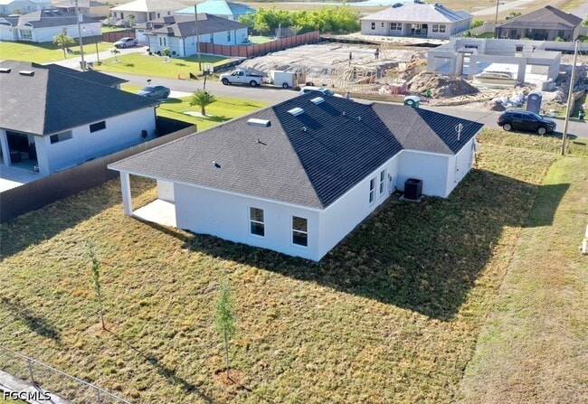 Photo - 820 NE 7th Ave