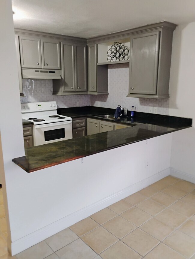 Photo - 3002 Market St Unit 2