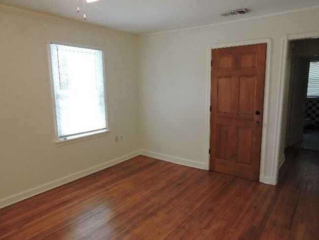 Photo - Fantastic 1/2 of Duplex in Desirable Garde...