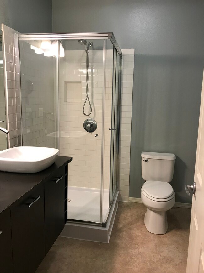 Photo - 3070 Lore Rd