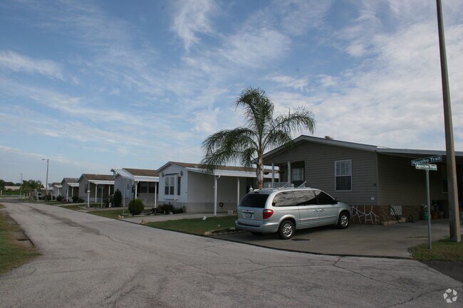 Photo - Paradise Lakes Mobile Home Park