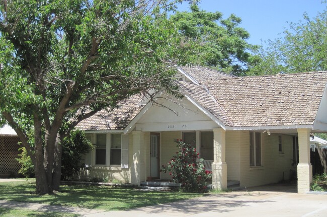 Charming Tech Home 3-2 - 2118 26th St House