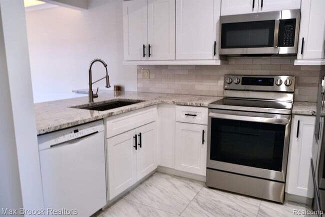 Photo - 5238 Brett Ct