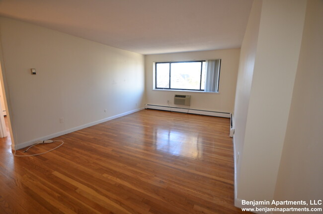 Photo - 122 Dustin St Condo Unit 1