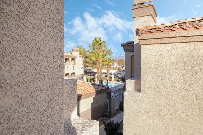 Photo - 1851 Hillpointe Rd