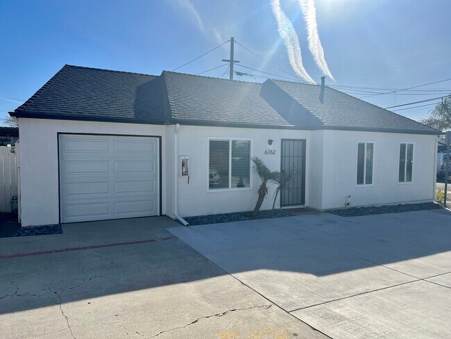 Cottage Front Exterior - 6752 Solita Ave Apartments Unit 6762