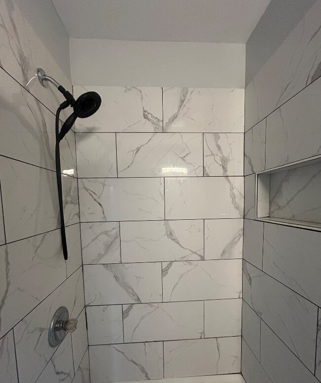 Photo - 147 Prudence Ave Unidad Apt 1