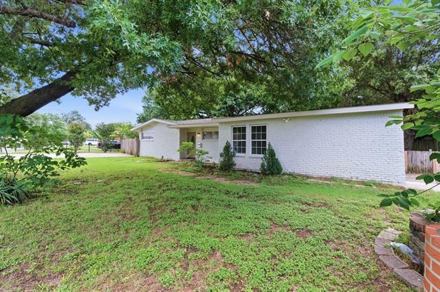 2204 Dunloe Dr