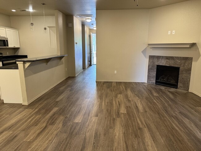 Photo - 2106 10th St