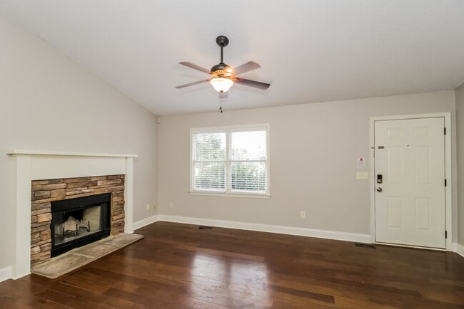 Photo - 23 Southview Dr